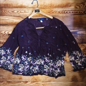 Peplum Bell Sleeved Floral Top!